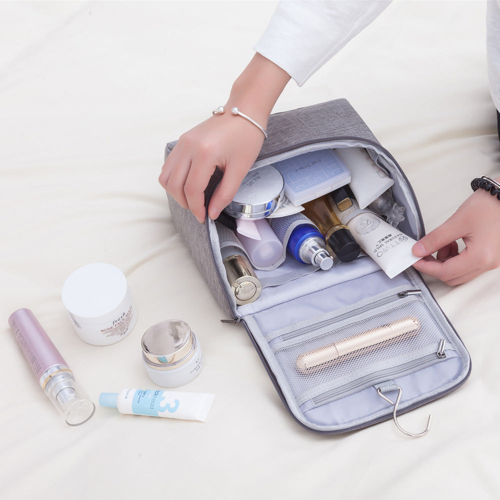 Hanging travel storage bag