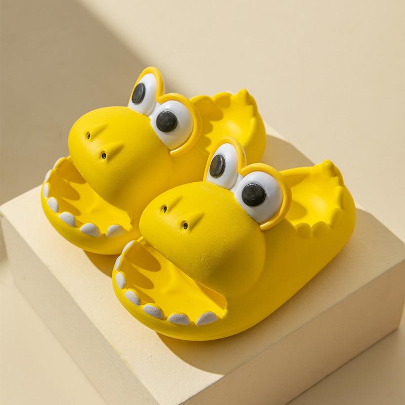 Kids Dinosaur Slippers Wholesale Summer Cartoon Parent Child Outdoor Home EVA Sandals Women Men Kids Cute Slippers Baby Shoes.