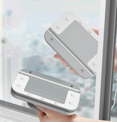 Magnetic Double-sided Wipe.