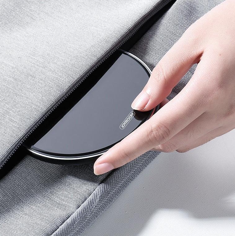 Wireless Charger Mobile Phone Fast Charge Charger.