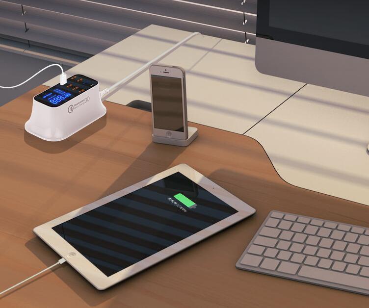 Quick Charge 3.0 Ordinary Smart USB Charger Station.