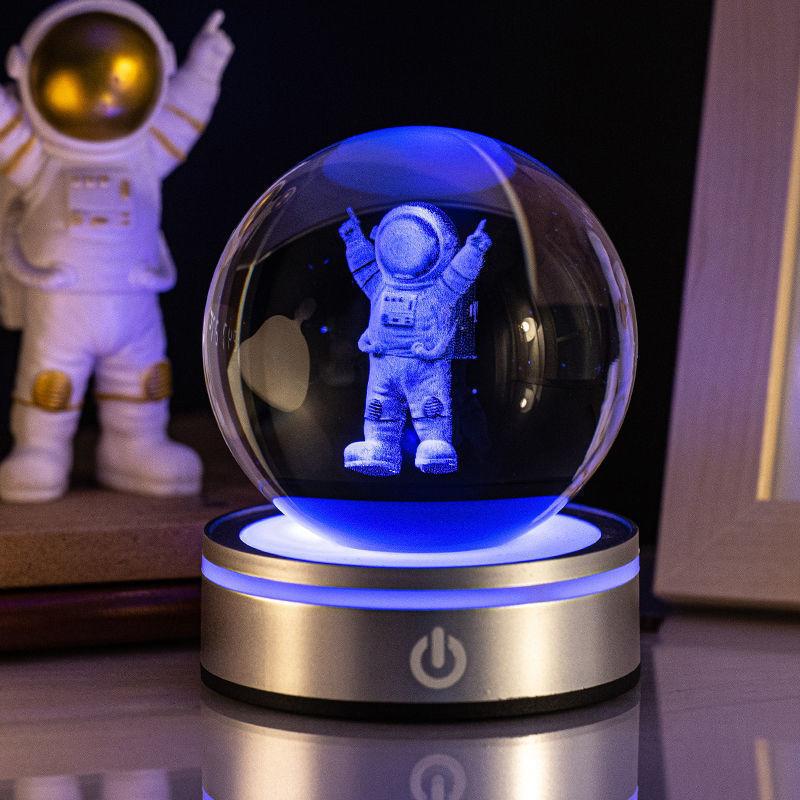 Creative 3D Inner Carving Luminous Crystal Ball Colorful Gradient Small Night Lamp Home Decorations Gifts Selection.