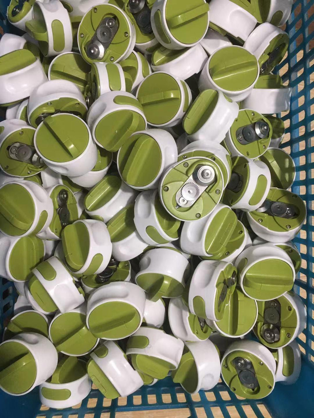 Lid Opener Screw Kitchen Utility Gadget Labor Saving.